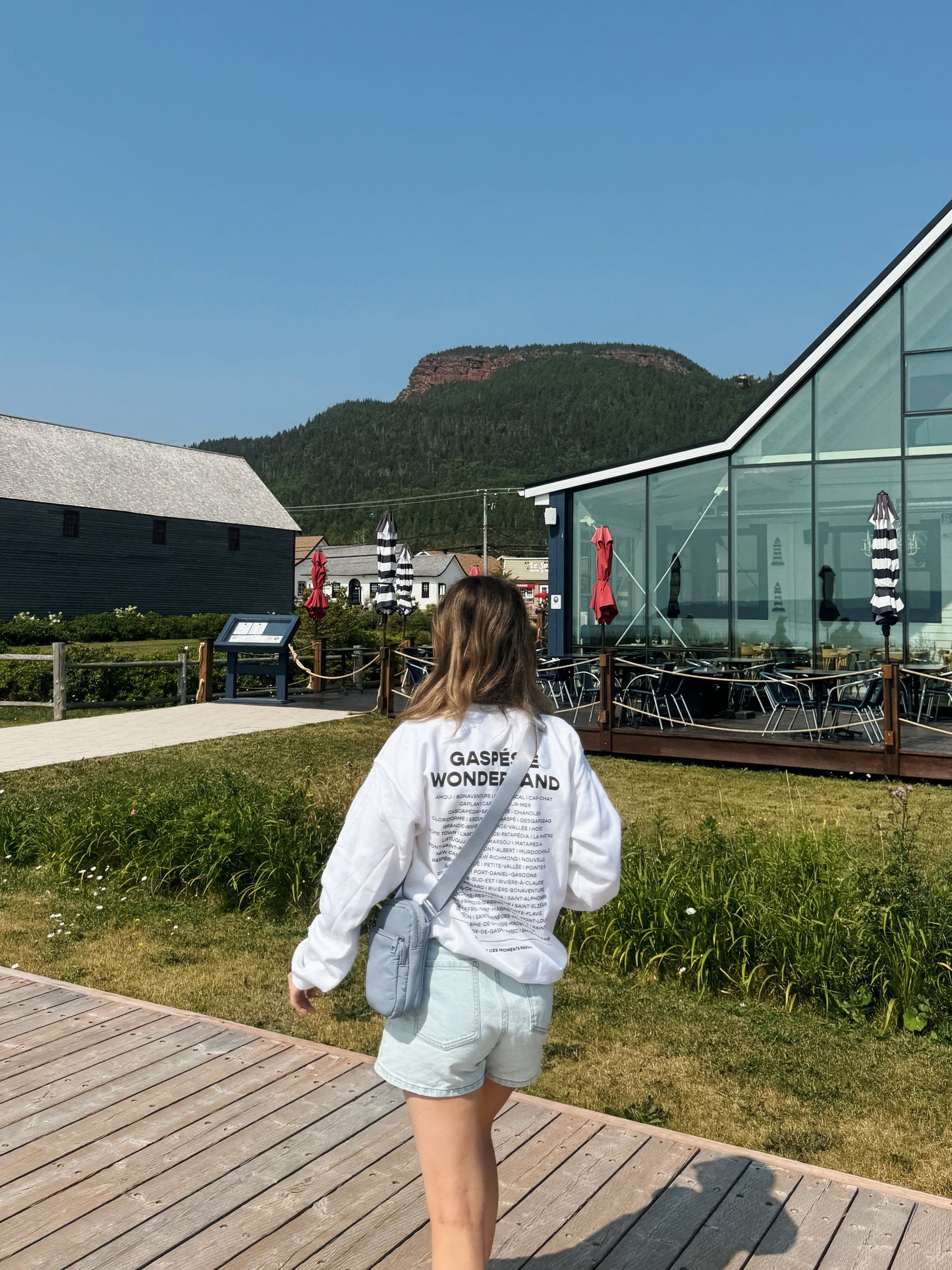 Sweat-shirt Rocher-Percé Wonderland