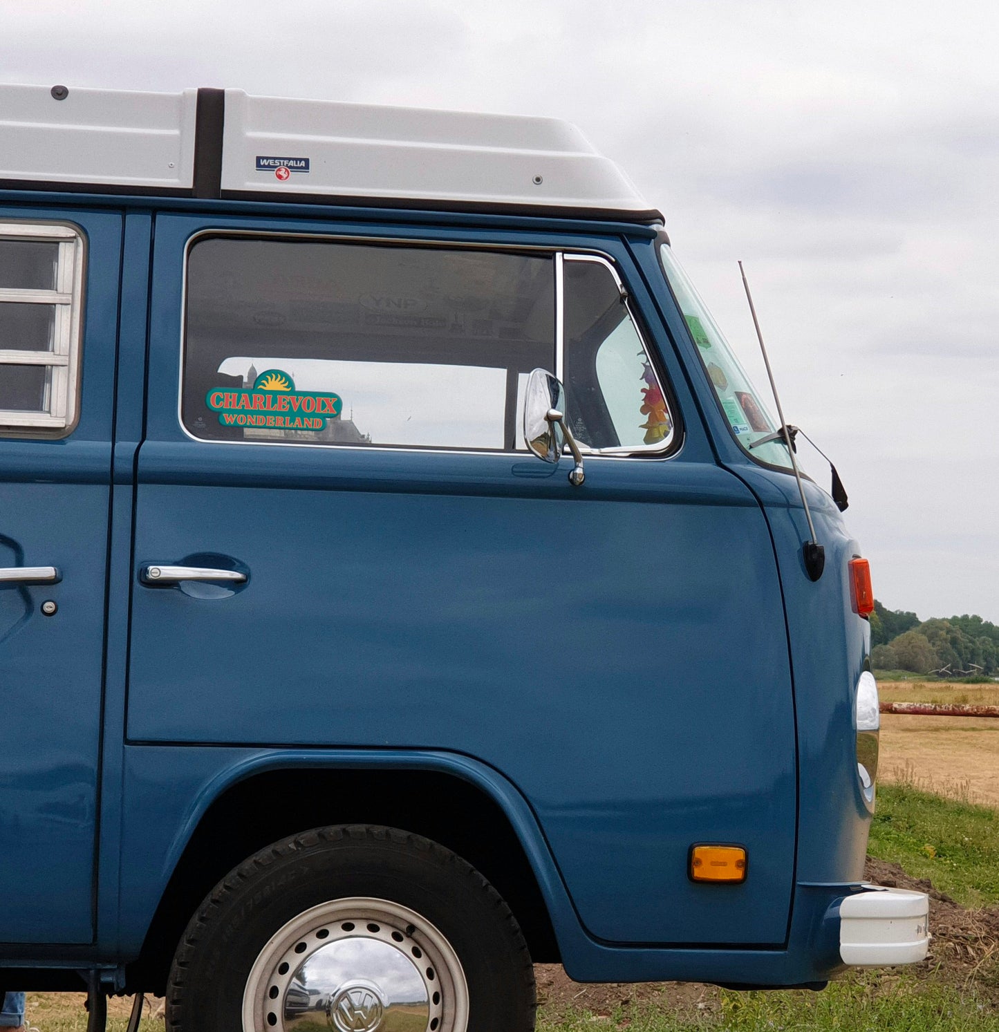 Bumper Stickers | Les Wonderlands